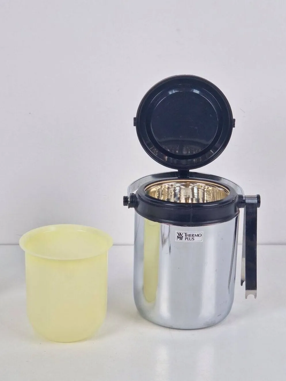 Shaker à cocktail et seau à glace de WMF, années 1970, ensemble de 2