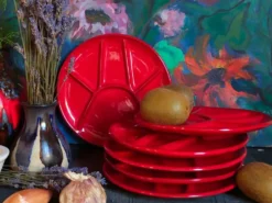 Six assiettes céramique à compartiments vintages