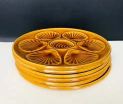 Six assiettes à huites