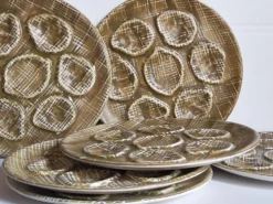 Six assiettes à huîtres faïence à l'émail mat, années 50