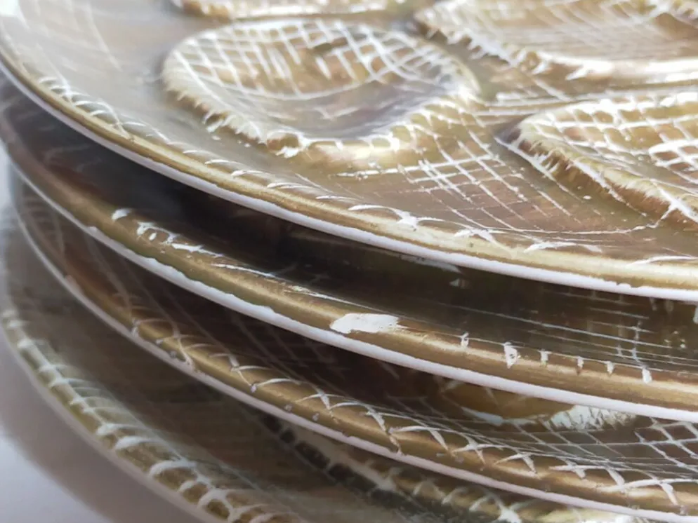 Six assiettes à huîtres faïence à l'émail mat, années 50