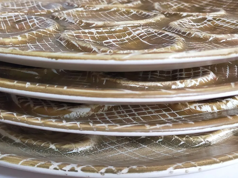 Six assiettes à huîtres faïence à l'émail mat, années 50