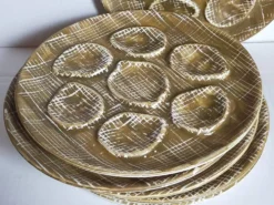 Six assiettes à huîtres faïence à l'émail mat, années 50