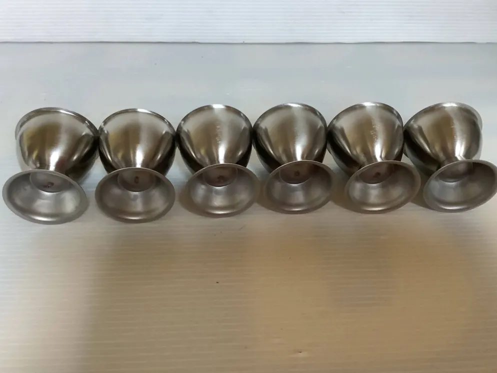 Six coquetiers métal