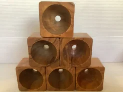 Six coquetiers sel et poivre bois d’olivier avec leur support
