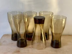 Six grands verres fumés soufflés 1970