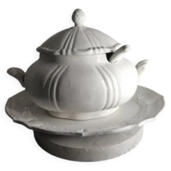 Soupiere blanche en porcelaine