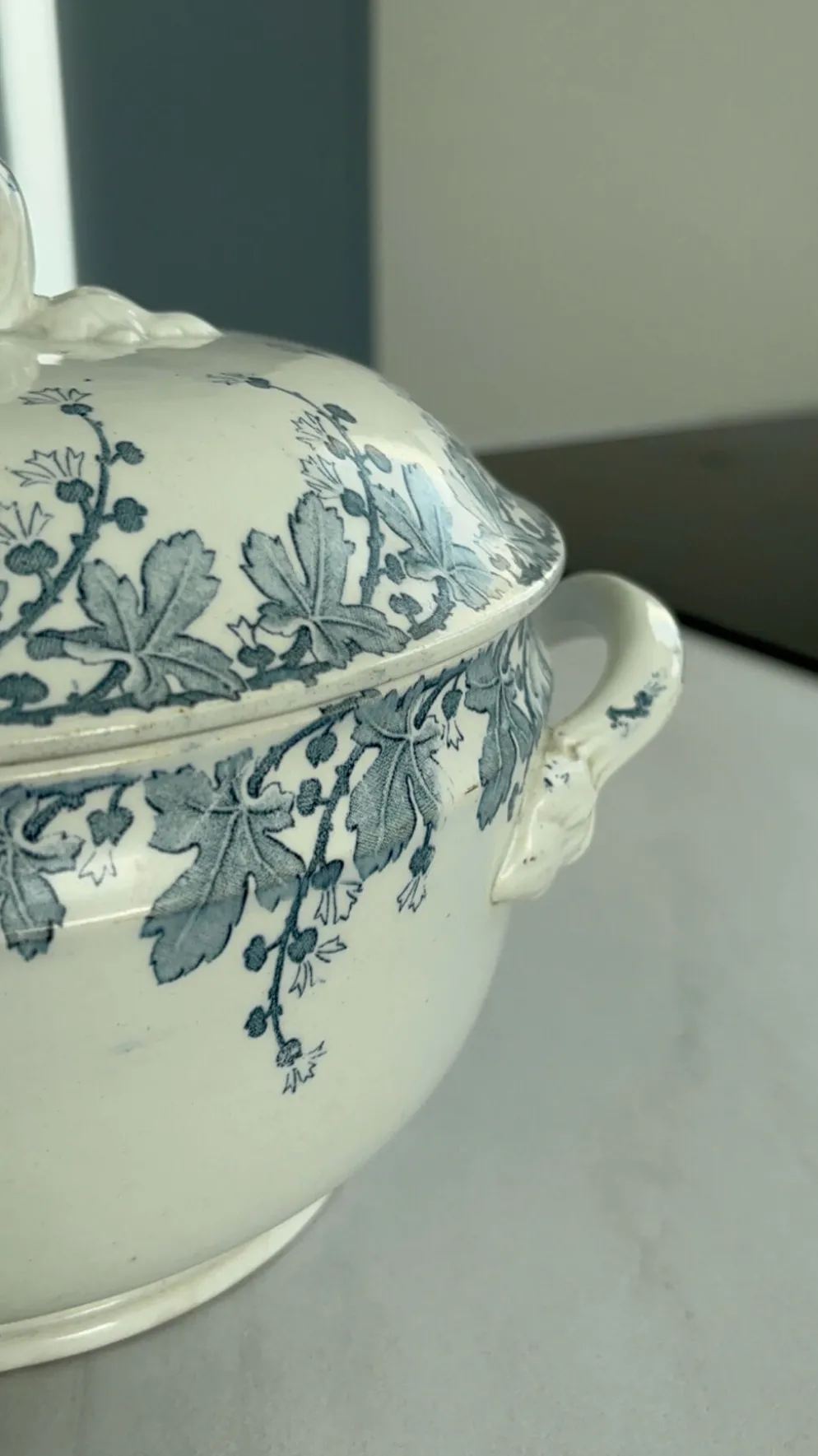 Soupiere terre de fer Lunéville Neva – faïence ancienne française déco