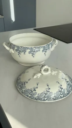 Soupiere terre de fer Lunéville Neva – faïence ancienne française déco