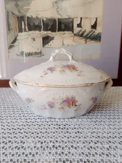 Soupière ancienne