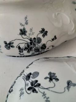 Soupière ancienne Creil & Montereau – vendue par E. Bourgeois