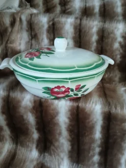 Soupière ancienne Digoin et Sarreguemines