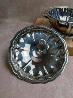 Soupière ancienne en métal argenté style Louis XV