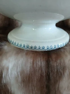 Soupière ancienne en Terre de fer