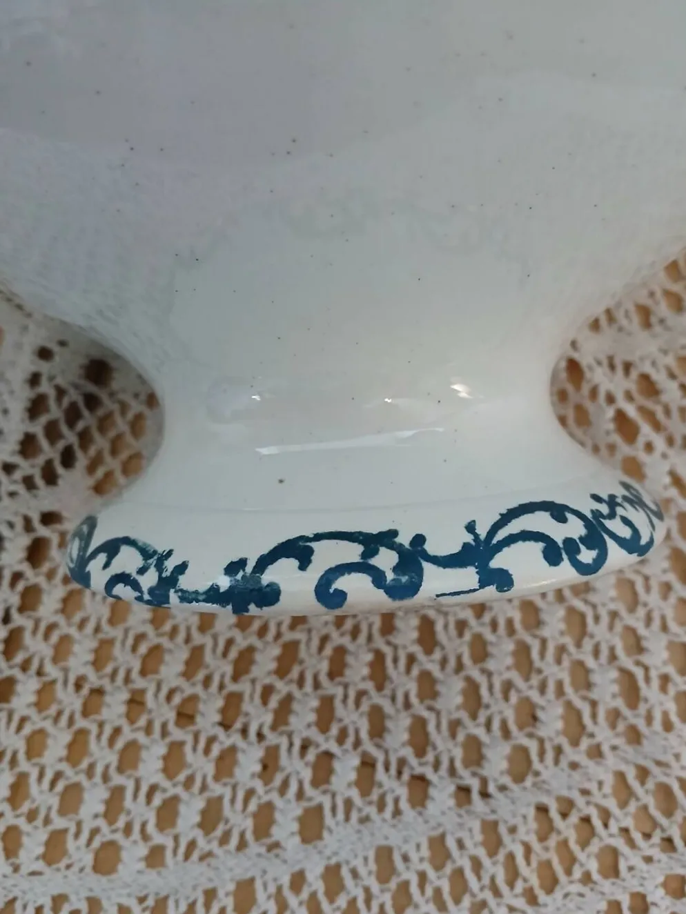 Soupière ancienne en Terre de fer