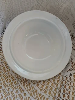 Soupière ancienne en Terre de fer