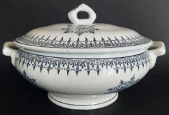 Soupière ancienne faïence Saint Amand décor primax