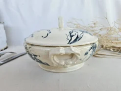 Soupière ancienne Gien Iris Terre de Fer