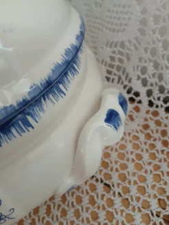 Soupière ancienne 