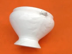 Soupière ancienne Porcelaine blanche à décor de feuilles de chêne