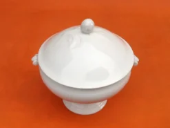 Soupière ancienne Porcelaine blanche à décor de feuilles de chêne