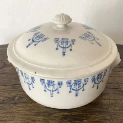 Soupière ancienne Sainte Uze