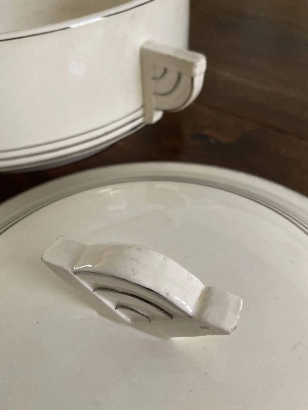 Soupière Art déco - blanc crème