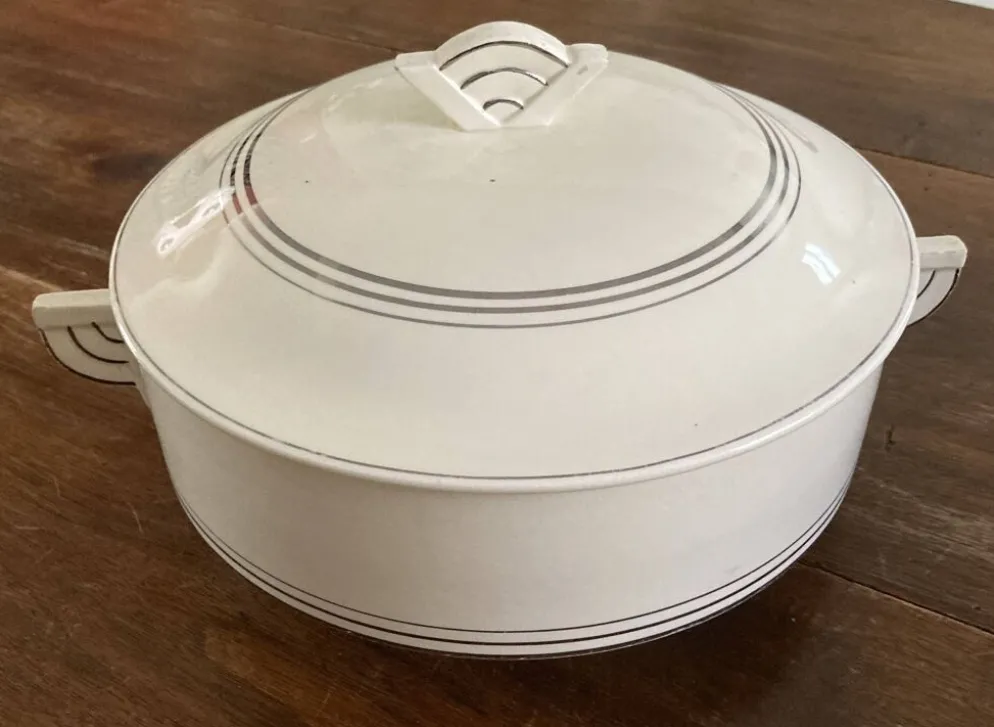 Soupière Art déco - blanc crème