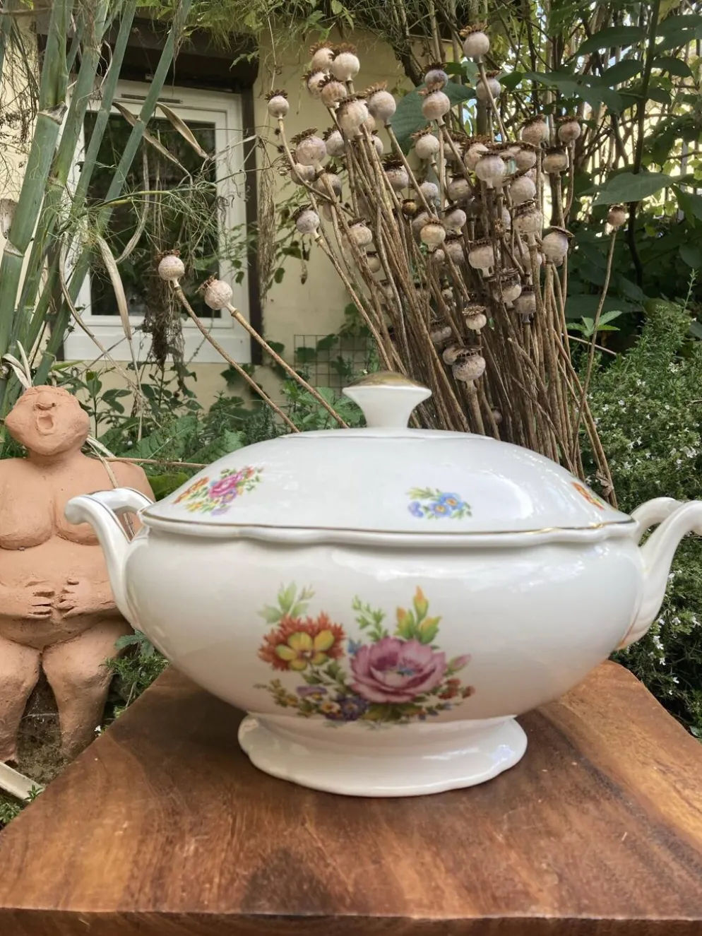 Soupière Digoin Sarreguemines motif romantique