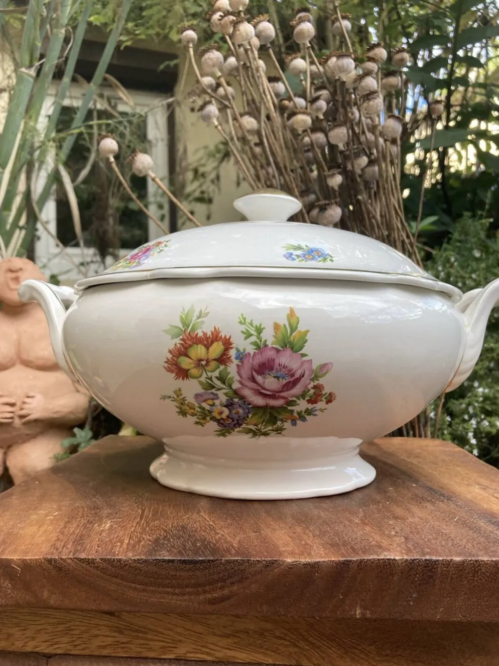 Soupière Digoin Sarreguemines motif romantique