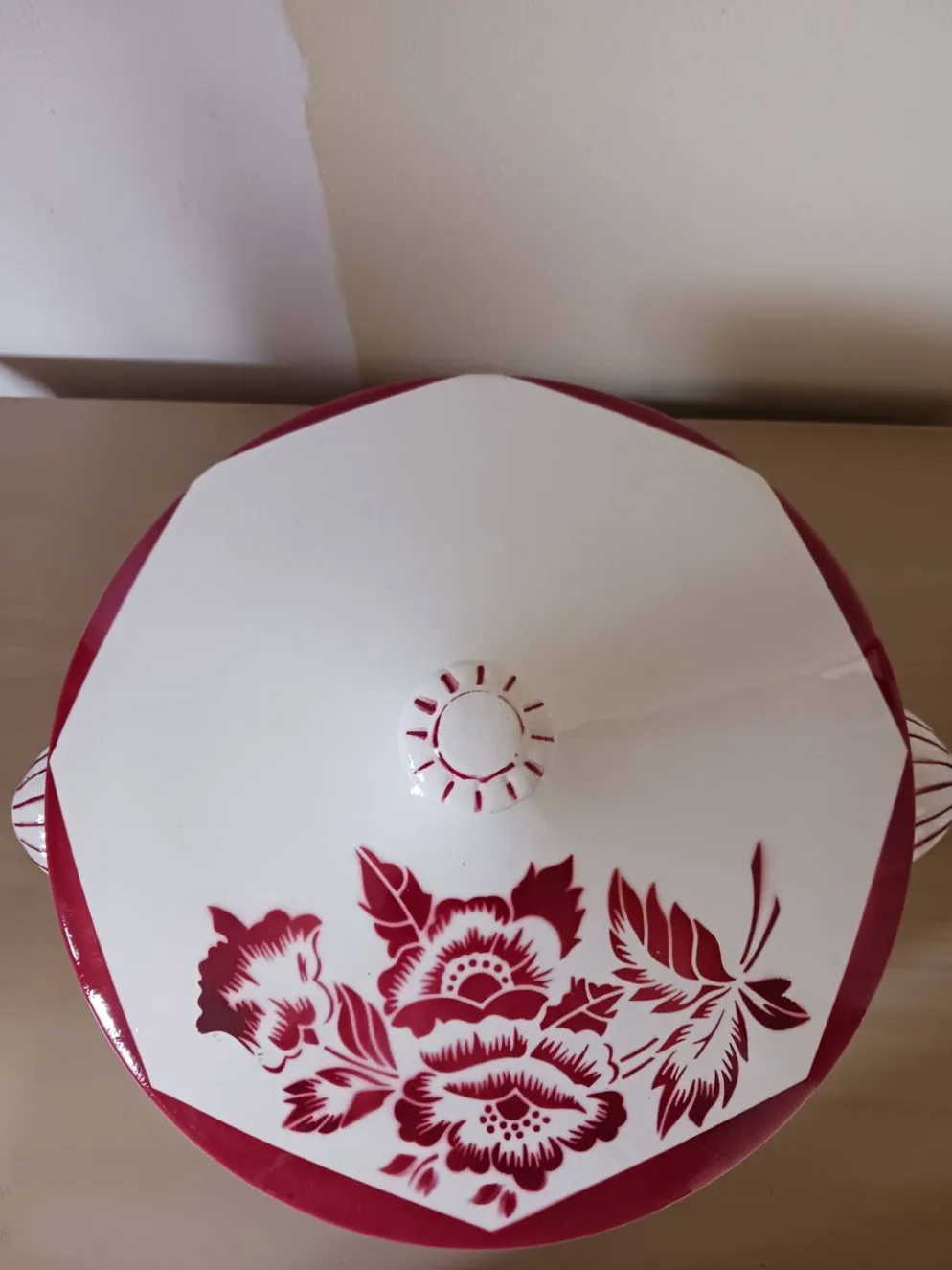 Soupière Digoin Sarreguemines, modèle Bourgogne .