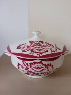 Soupière Digoin Sarreguemines, modèle Bourgogne .