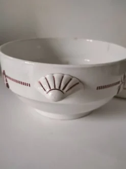 Soupière Digoin Sarreguemines modèle Atlantic, décor roses rouge profond