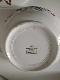 Soupière Digoin Sarreguemines modèle Atlantic, décor roses rouge profond