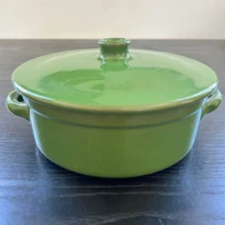 Soupière en céramique verte