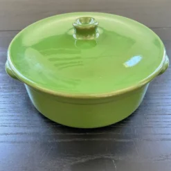 Soupière en céramique verte