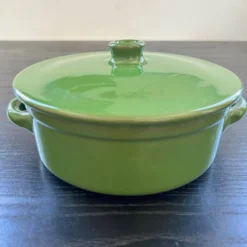 Soupière en céramique verte
