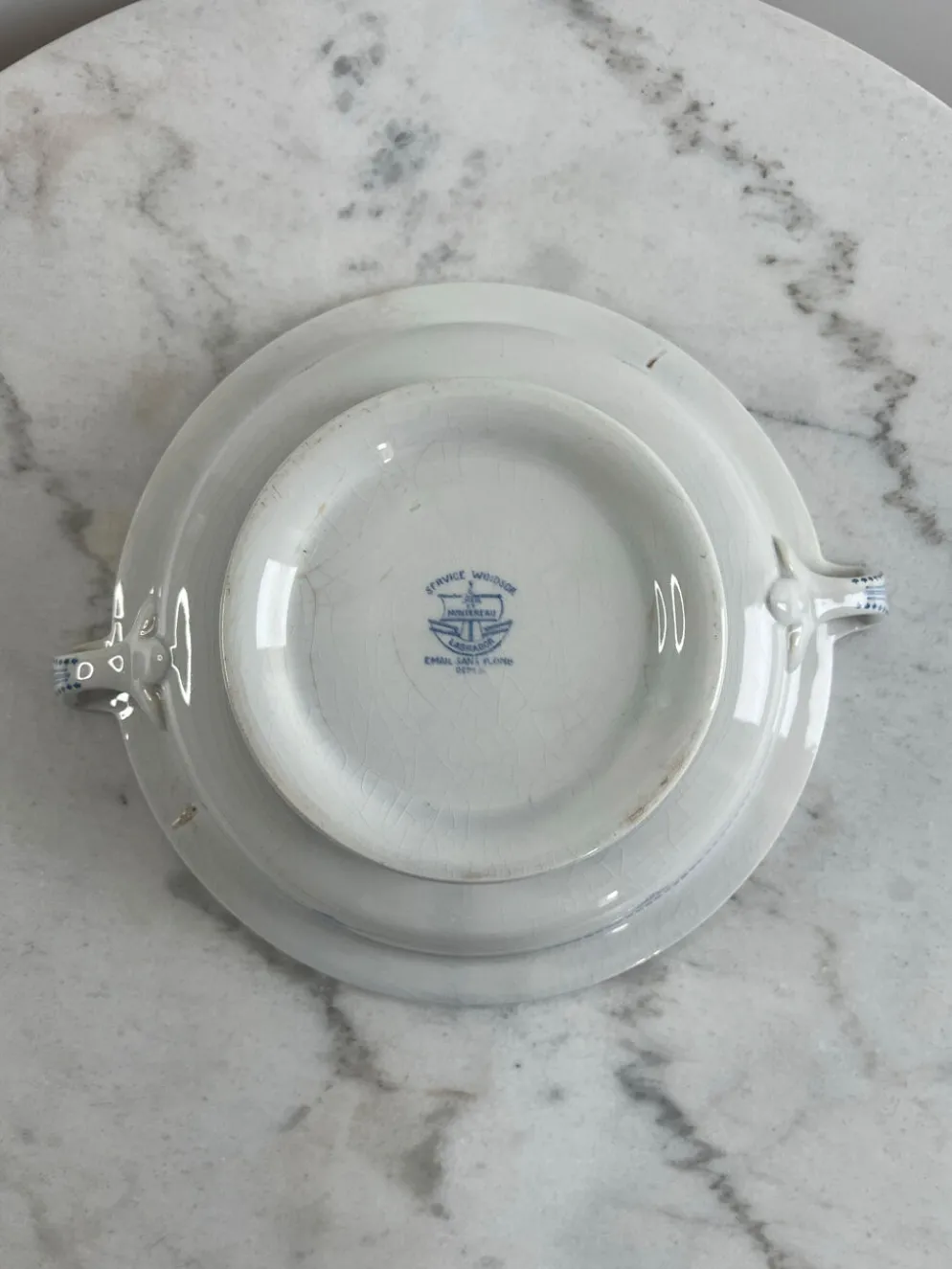 Soupière en faïence Creil et Montereau motif Labrador
