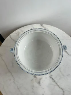 Soupière en faïence Creil et Montereau motif Labrador
