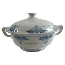 Soupière en faïence Creil et Montereau motif Labrador