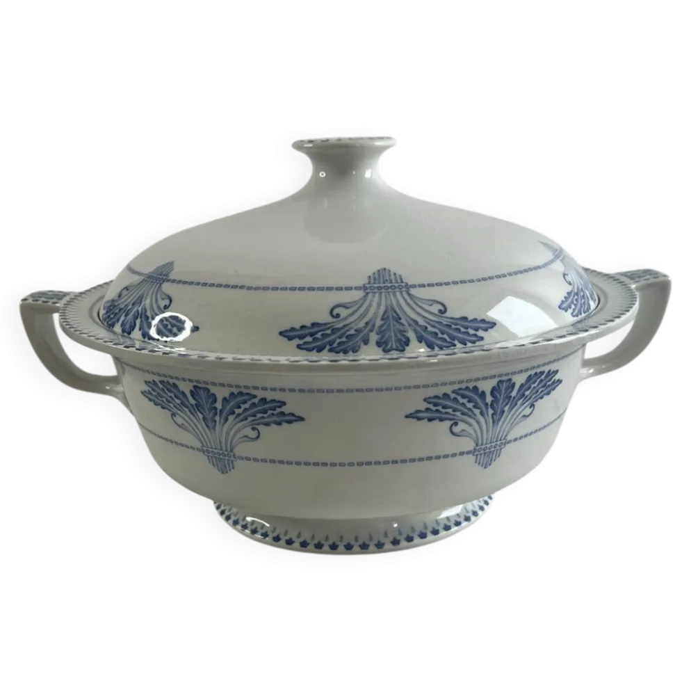Soupière en faïence Creil et Montereau motif Labrador