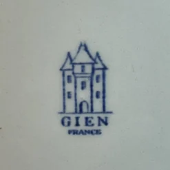 Soupière en faïence de gien & son plat, prise dauphin modèle delft bleu et