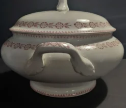 Soupière en faïence Gien décor Athènes rose