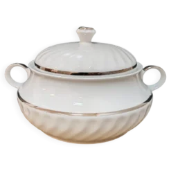 Soupière en porcelaine