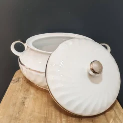 Soupière en porcelaine