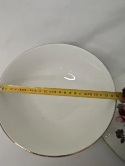 Soupière en porcelaine de Gien