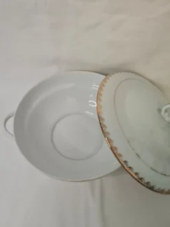 Soupière en porcelaine de Limoges