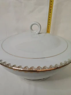 Soupière en porcelaine de Limoges