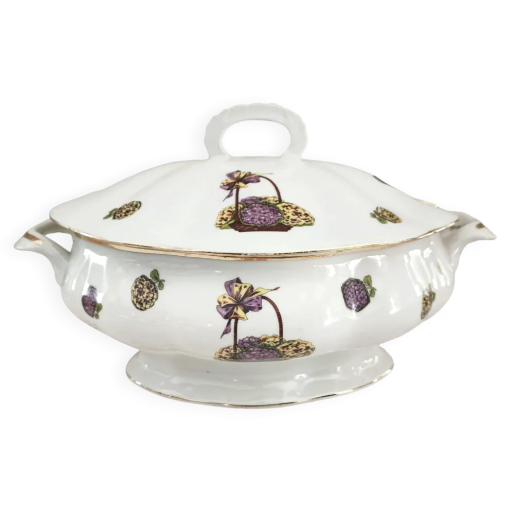 Soupière en porcelaine de Limoges décor panier d'hortensias