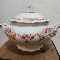 Soupière en porcelaine Digoin